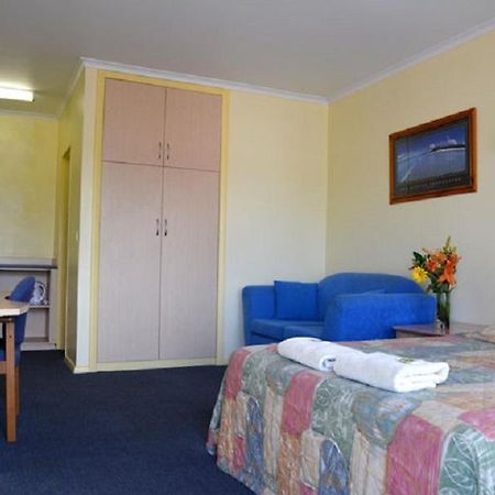 Morphettville Motor Inn Гленелг Екстериор снимка